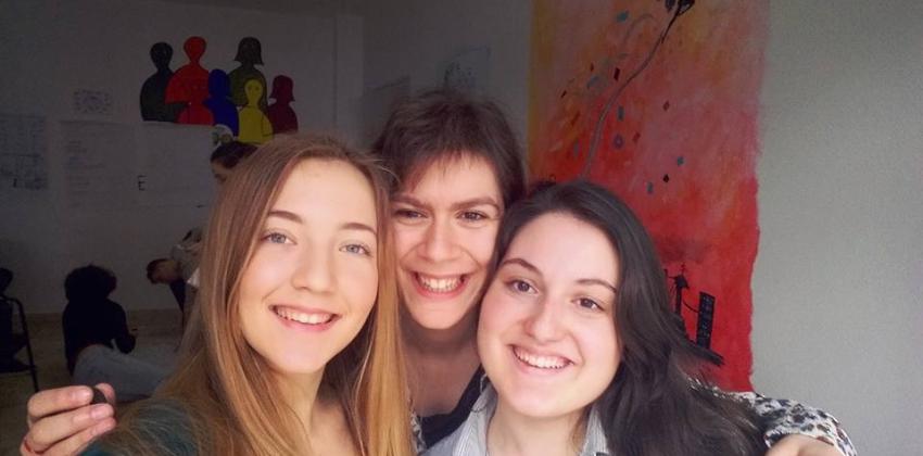 Τα κορίτσια δεν αστειεύονται...για να δούμε πως πέρασαν στην Σαρδηνία στο πρόγραμμα “Are youth kidding me?”