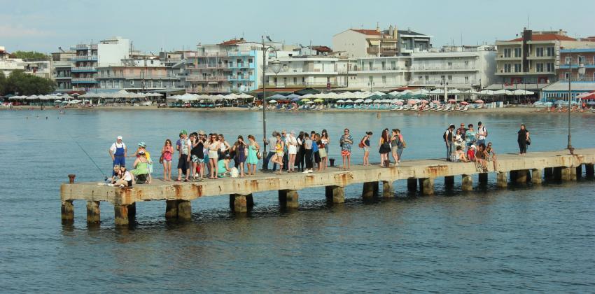 Μαθαίνοντας την ενεργό συμμετοχή στο σχολείο που λέγεται Erasmus -Σχέδιο Κατάρτισης "Active Citizens Laboratory - ACIL''