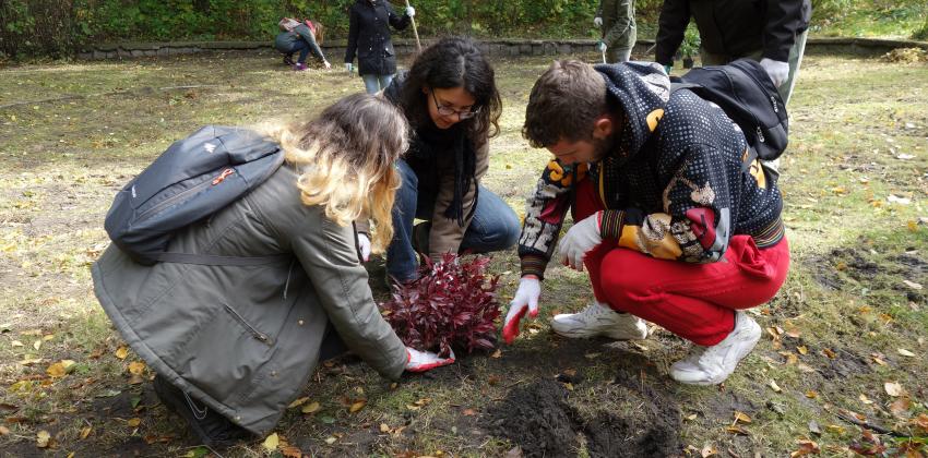 Οι ομάδα που ταξίδεψε στη Πολωνία "έγιναν για λίγο κηπουροί" αλλά και πολλά άλλα