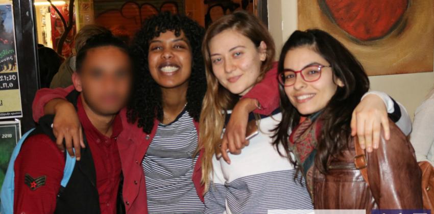 "Connexions φέρνουμε ανθρώπους κοντά" Μαρτυρίες Εθελοντών!