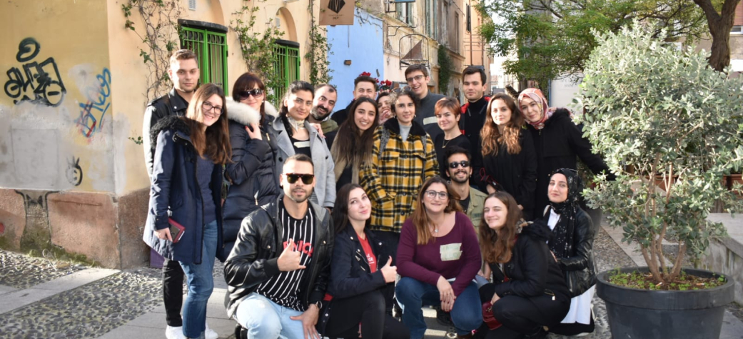 "Όλοι οι συμμετέχοντες μάθαμε πως να συντάσσουμε σωστά το βιογραφικό μας, πως να συμπεριφερόμαστε σωστά σε μια συνέντευξη, αλλά και πολλές πληροφορίες για το πρόβλημα της ανεργίας που αντιμετωπίζουν οι άλλες χώρες."