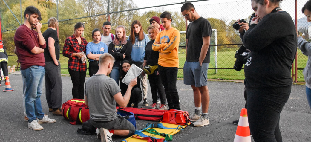 "Μας μετέδωσαν αποτελεσματικά τις θεωρητικές και πρακτικές αρχές των πρώτων βοηθειών. Προσωπικά, έμαθα πάρα πολλά πράγματα και νομίζω ότι είμαι ικανός να τα αξιοποιήσω και να βοηθήσω κάποιον που το έχει ανάγκη."