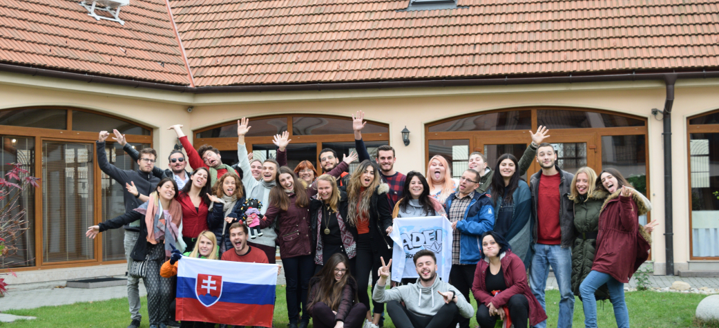 "..ήταν μια μοναδική εμπειρία και ένα ταξίδι προσωπικής βελτίωσης. Μακάρι να έχουν όλοι την ευκαιρία να νιώσουν έτσι."